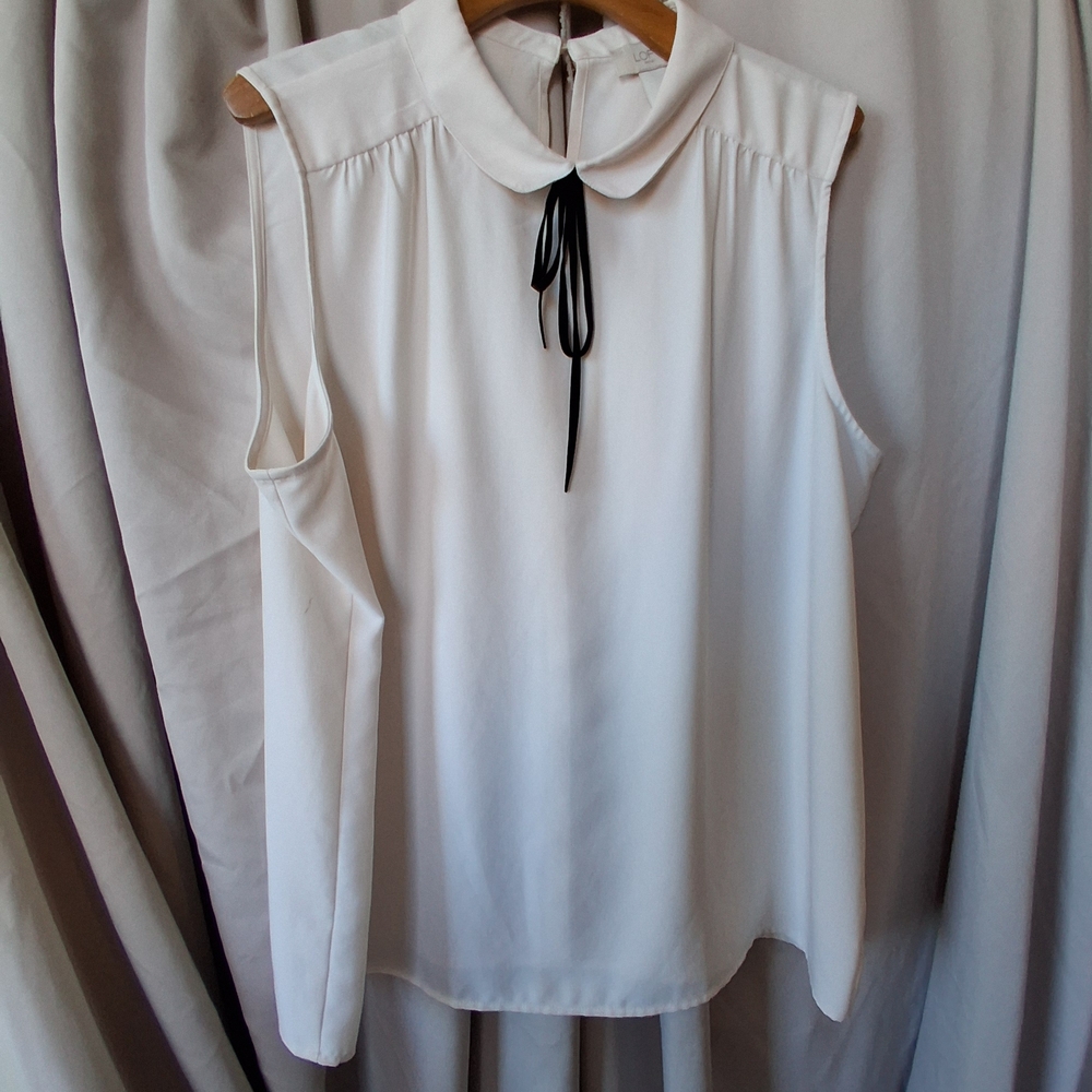 LOF White Sleeveless Blouse with Black Tie